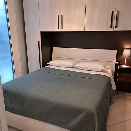 Apartman Your Comfort - *